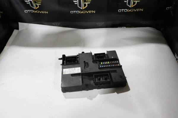 FORD CUSTOM 310 L TREND ÇIKMA PARÇA TRANSİT V363 SIFIR SİGORTA KUTUSU